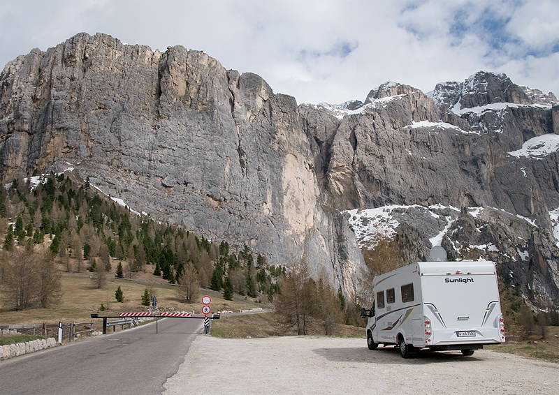 Südtirol D35_4727 als Smart-Objekt-1 Kopie.jpg - Und dann Straßensperre bis zum anderen Morgen wegen Lawinengefahr. Na dann Zwangspause in einer grandiosen Bergwelt.